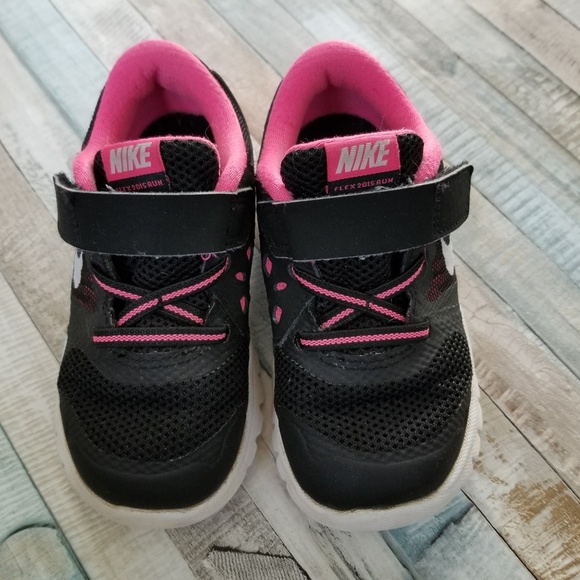 nike 27c pink and black